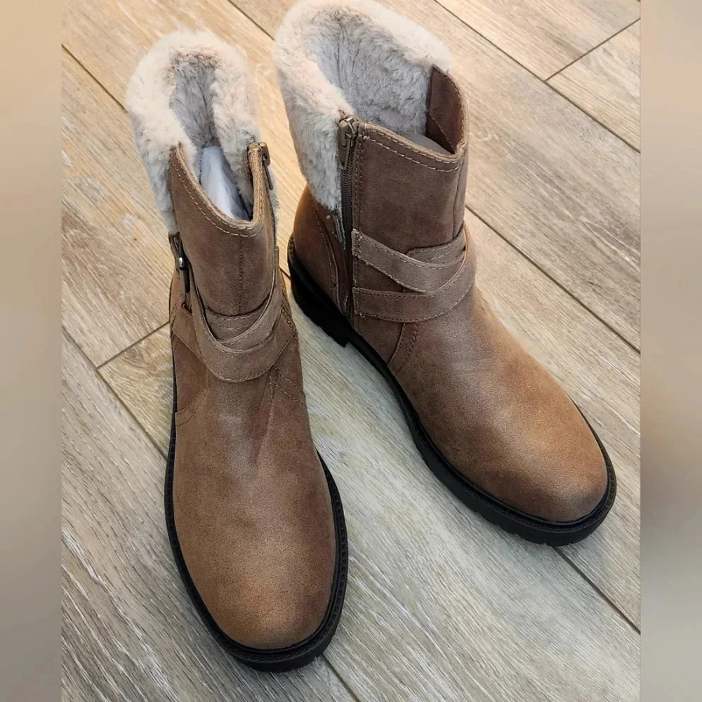 Dolce Vita brown Ankle boots with faux fur trim Size 8.5 NWOT